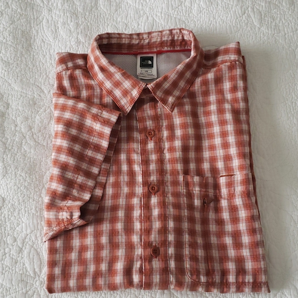 The North Face Button-down Vented Hiking Shirt